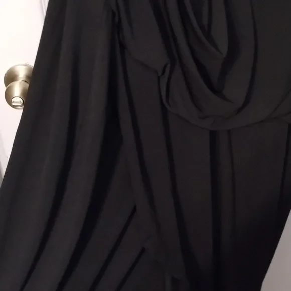 Dress - Picture 8 of 8